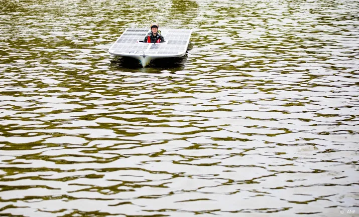 delftse studenten snelste team met zonneboot