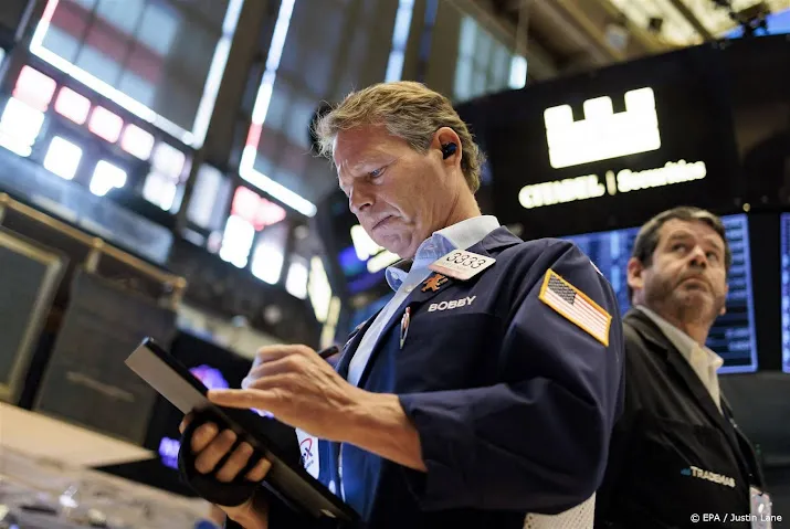 dell schiet omhoog in new york wall street zoekt richting