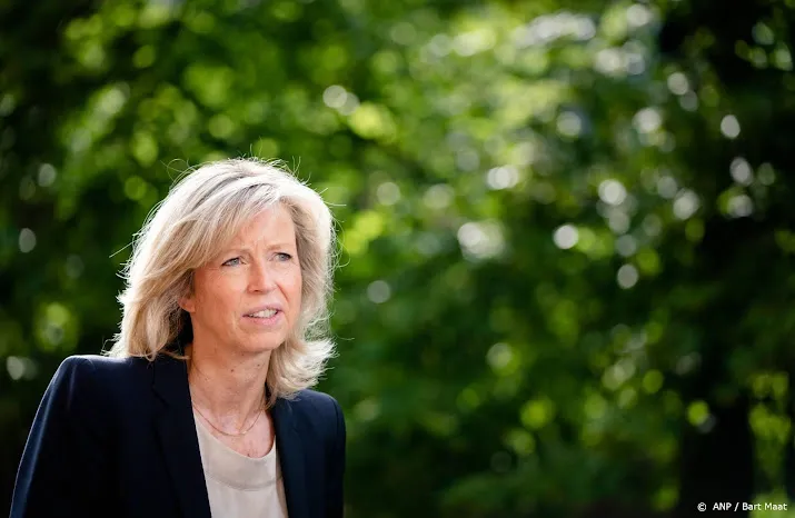 demissionair minister ollongren prijst veerkracht valkenburg