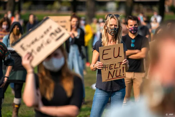 demonstranten utrecht eisen humaner asielbeleid