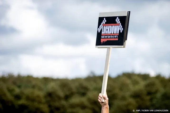demonstratie tegen coronamaatregelen in maastricht