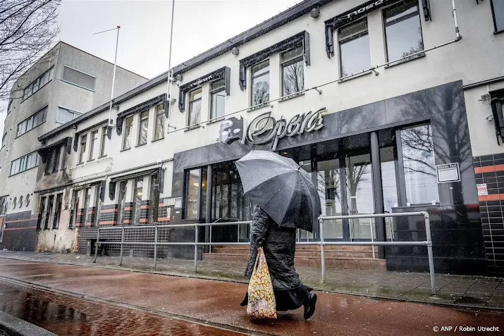 den haag inzet geweld relschoppers veel groter dan verwacht