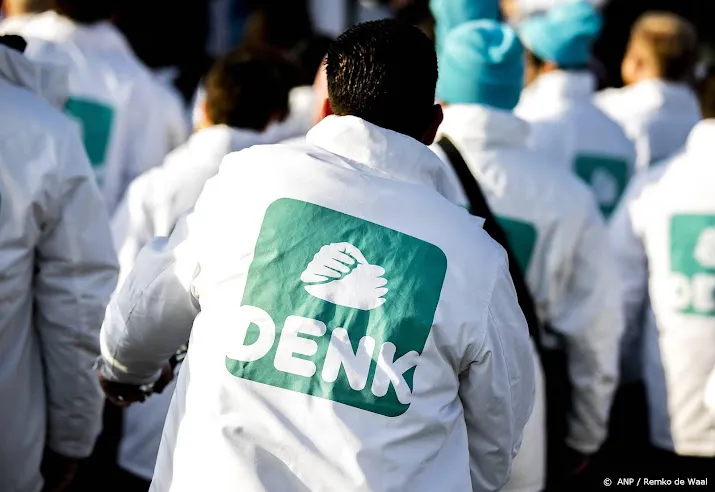 denk zet beoogde haagse lijsttrekker af na vermeend racisme