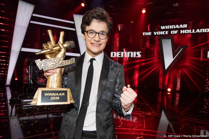 dennis wint the voice of holland