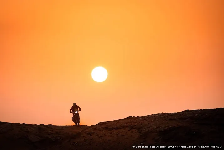 derde dagsucces brabec in dakar rally benavides nieuwe leider