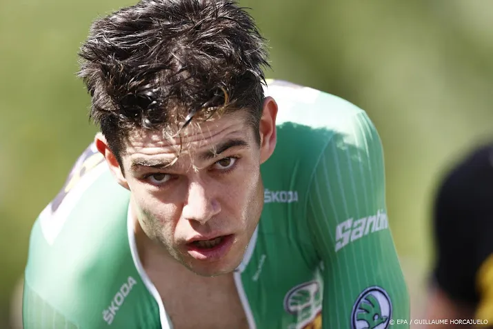 derde ritzege van aert vingegaard als geletruidrager naar parijs