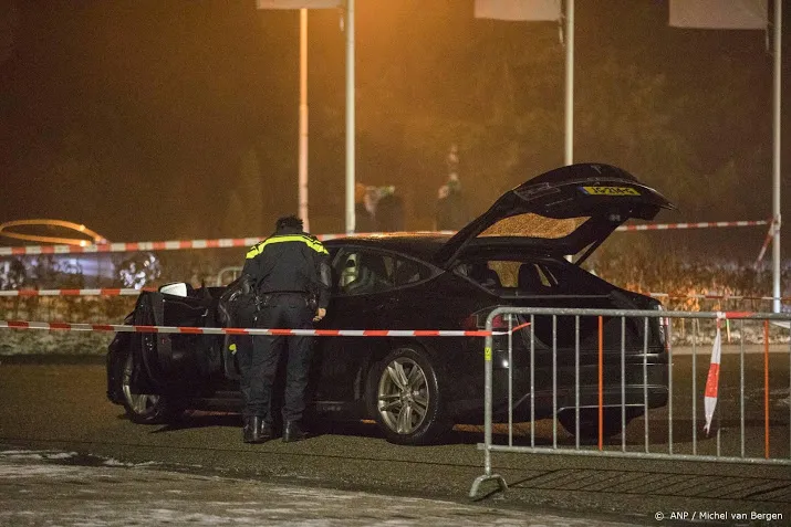 dertig maanden cel voor thialf schutter
