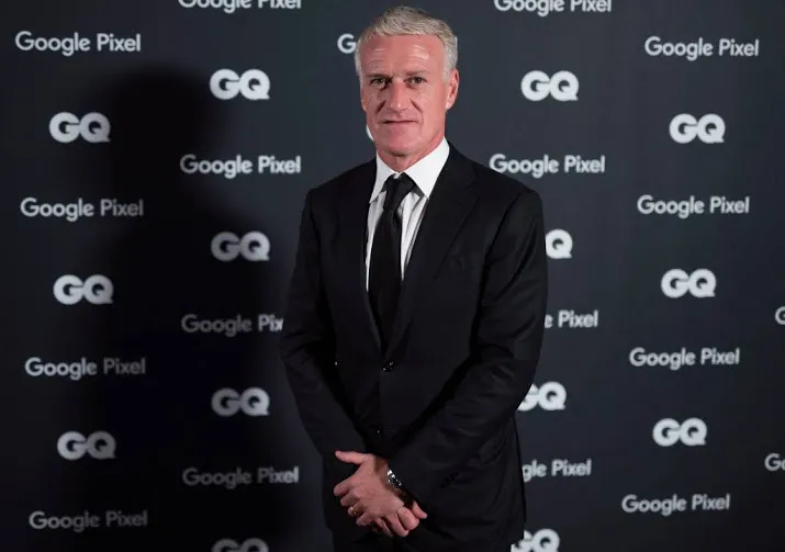 deschamps en kaka helpen bij loting wk vrouwen