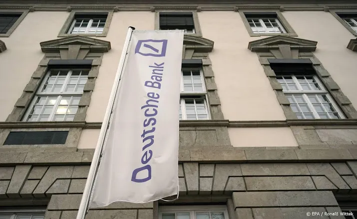 deutsche bank bekijkt it activiteiten in rusland om oorlog oekraine