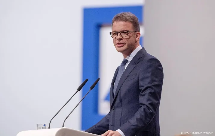 deutsche bank ontvouwt plannen reorganisatie
