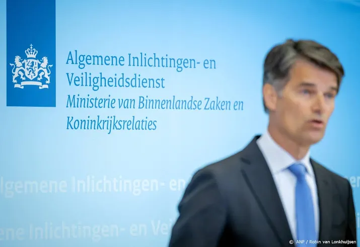 diensten steeds meer dreigingen tegen veiligheid van nederland