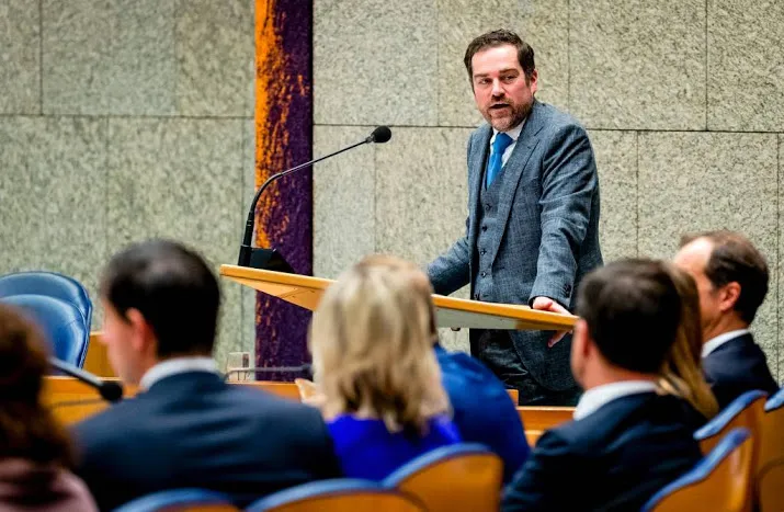 dijkhoff zegt niets tot debat zijlstra