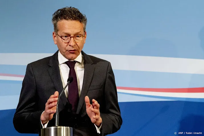dijsselbloem buigt zich over 35 potentiele groeifonds projecten