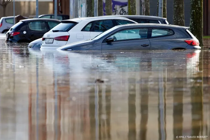 dinsdag kans op noordwesterstorm