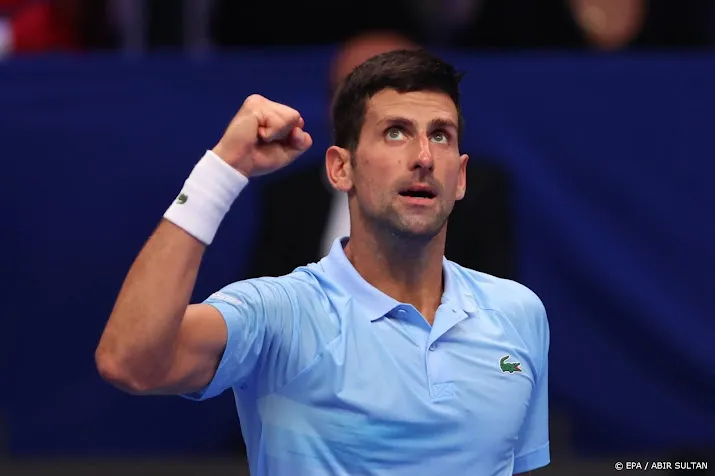 directeur australian open rekent op djokovic en russen