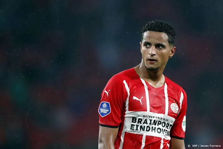 directie psv zet ihattaren voor straf uit de selectie