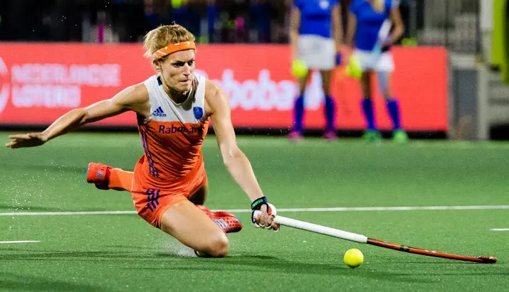 dirkse van den heuvel aanvoerster hockeysters