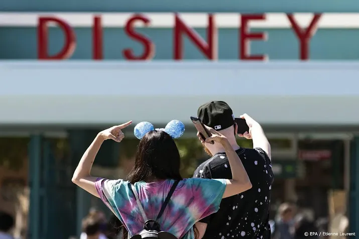 disney benoemt voor het eerst vrouwelijke voorzitter bestuur