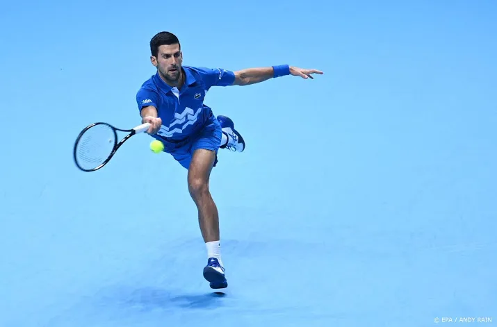 djokovic begint met overtuigende zege op atp finals
