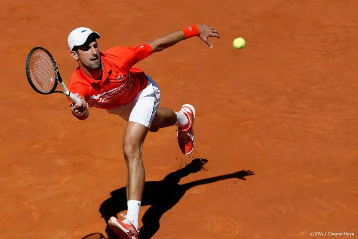 djokovic bereikt eindstrijd in madrid