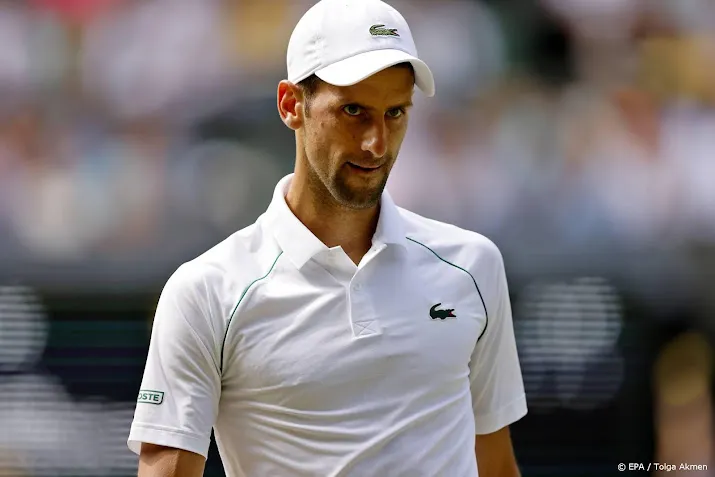 djokovic dankt federer voor mooie strijd op de tennisbaan