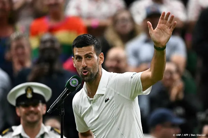 djokovic gaat na overtuigende zege op wimbledon tekeer tegen fans