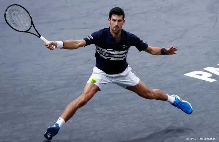djokovic naar eindstrijd in parijs