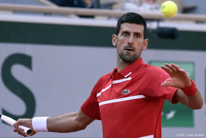 djokovic staat ook in tweede ronde maar vijf games af
