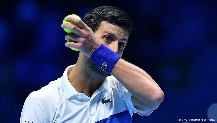 djokovic zeker tot maandag vast in melbourne