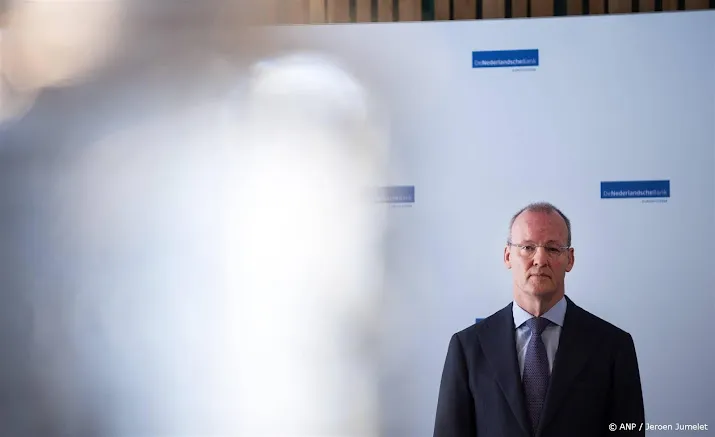 dnb baas knot bepleit voorzichtigheid na rentedaling in juni