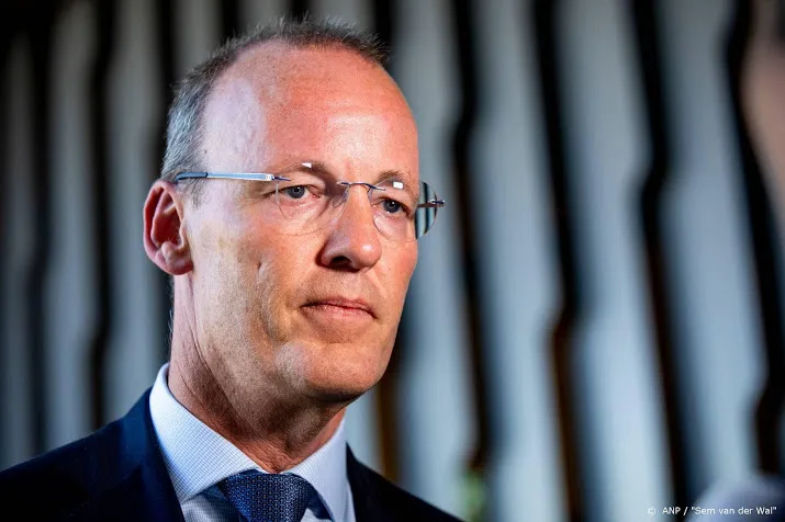 dnb baas knot inkomstenbelasting kan omlaag