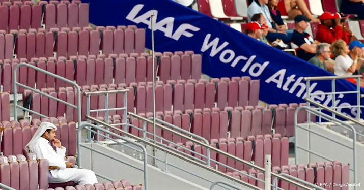doha leeg stadion door late starttijden