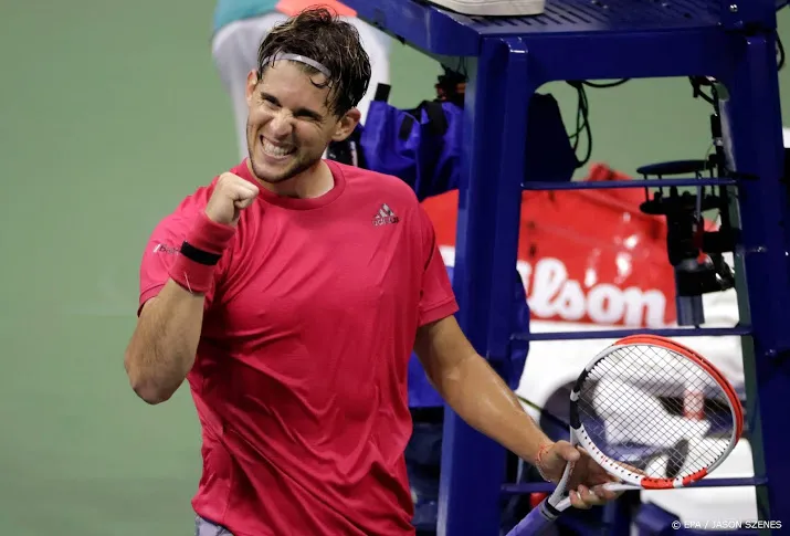 dominic thiem eenvoudig door naar halve finale us open