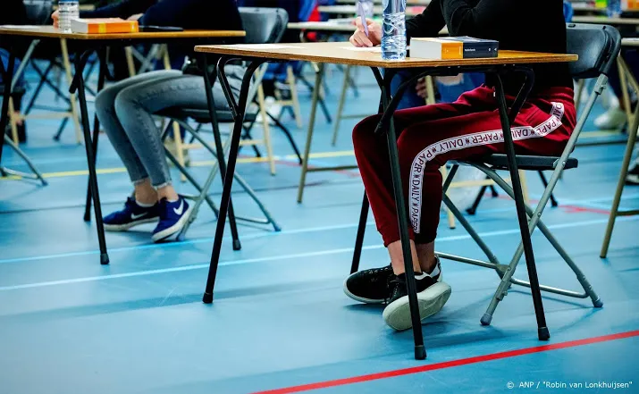 door schrappen centraal examen meer tijd voor schoolexamens