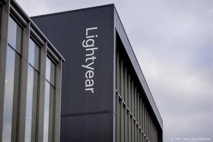 doorstart lightyear maar curator verkoopt wel demovoertuigen