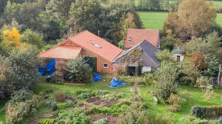 doorzoekingen zwartsluis in zaak ruinerwold