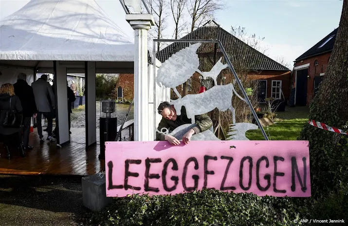 dorpshuis garmerwolde loopt vol voor volgen eindrapport gaswinning