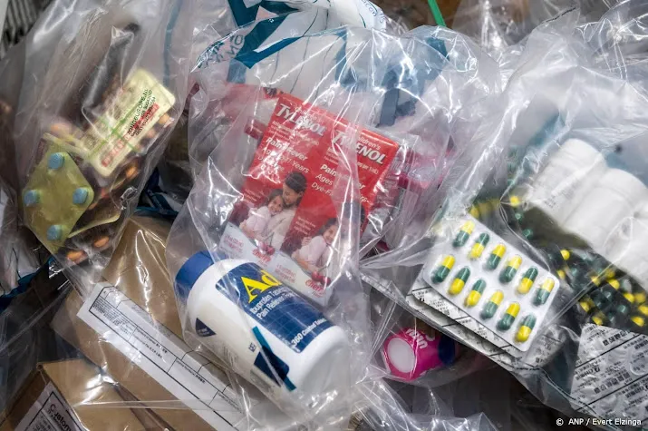 douane neemt illegale coronamedicijnen in beslag