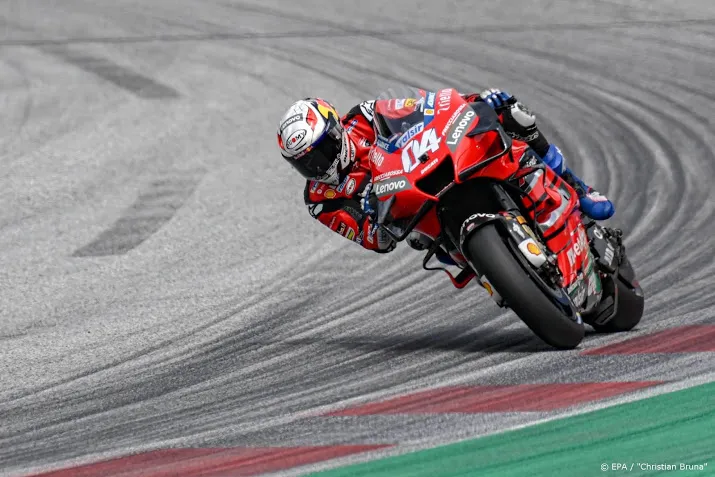 dovizioso zegeviert in motogp race oostenrijk