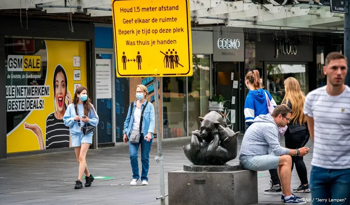 dragen mondkapje ook verplicht op drukke plekken in rotterdam