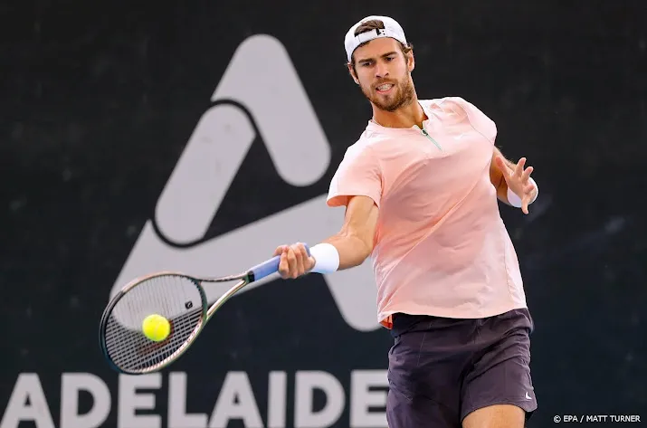 draper verrast chatsjanov op tennistoernooi adelaide