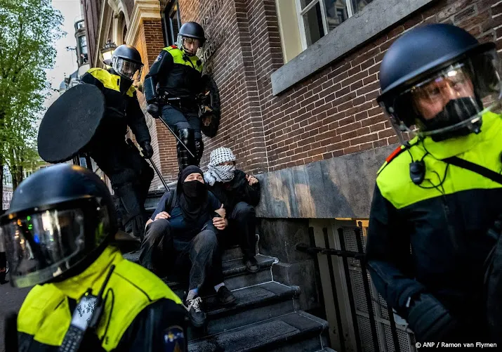 drie aanhoudingen bij pro palestijns protest in amsterdam