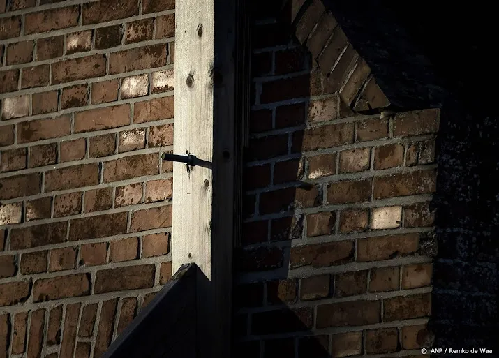 drie lichte bevingen in het noorden sinds dichtdraaien gaskraan