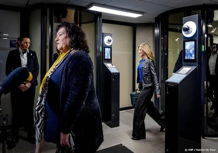 drie partijleiders voor laatste gesprek bij informateur plasterk