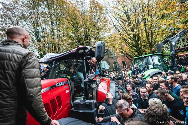 drie provincies komen boze boeren tegemoet