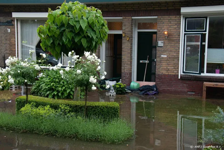 driekwart nederlanders wil zelf iets doen tegen wateroverlast