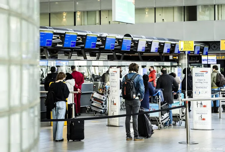 drukte op schiphol zal wennen zijn maar is beheersbaar