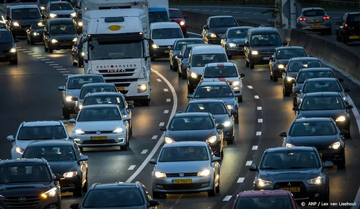 drukte verwacht op europese wegen door einde zomervakantie