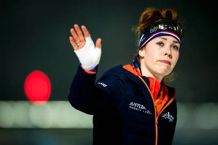 dubbele zege de jong in minsk