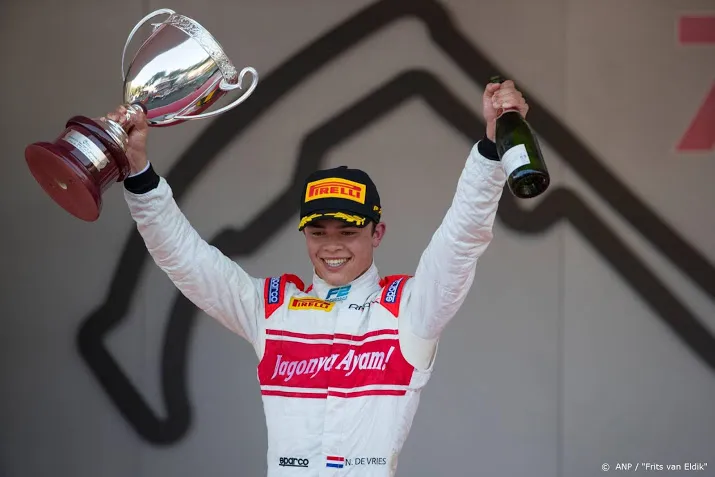 dubbelrol voor coureur de vries in 24 uur van le mans